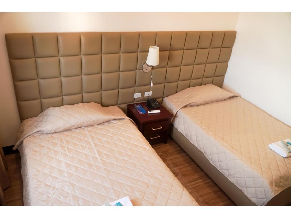 M28 Hotel And Apartments Bandar Quezon Luaran gambar